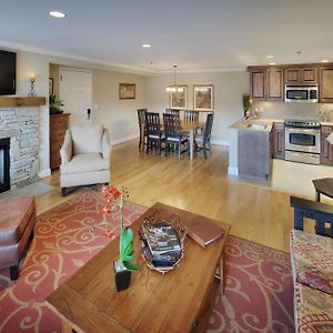 Two-Bedroom King Suite
